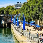 Modern Design Loft Apartment, Steps To Notre Dame